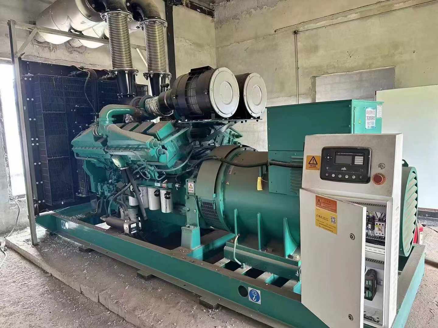 坡头无功补偿装置的性能评估需要考虑哪些因素？