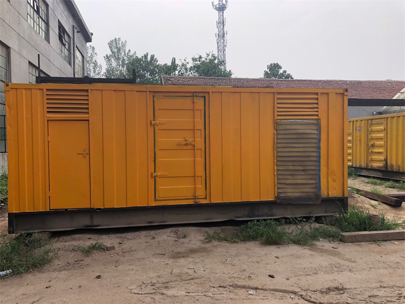 坡头发电机出租进行负载测试时，电瓶电量不足的具体判断标准是什么？