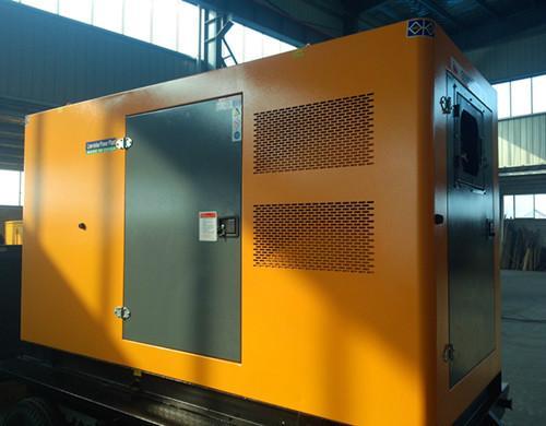 坡头汽油发电机组电瓶电解液的密度应该保持在什么范围？